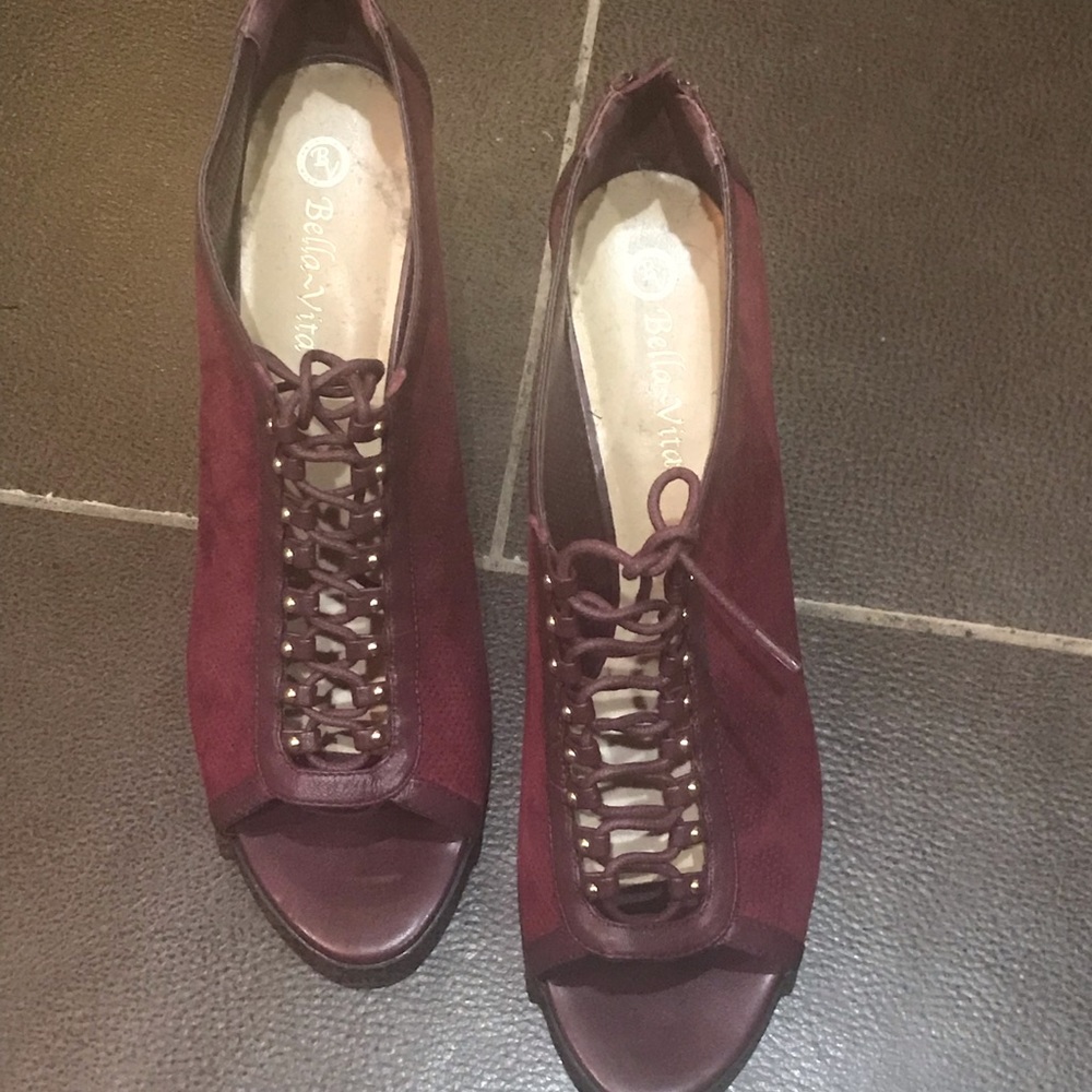 Open toe lace up booties